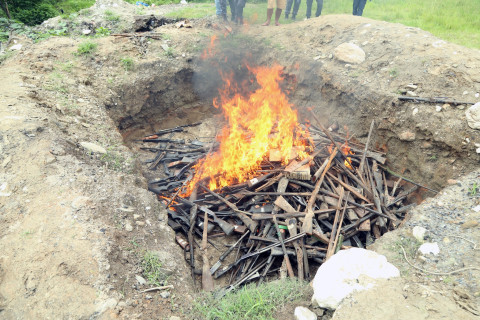 प्रहरीले नष्ट गर्‍यो ८ हजार ८९६ थान हतियार (तस्बिरसहित)